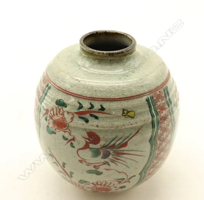 A Japanese Meiji-period Red-painted Birds Jar H.160mm-John Perry Collections Image 1++