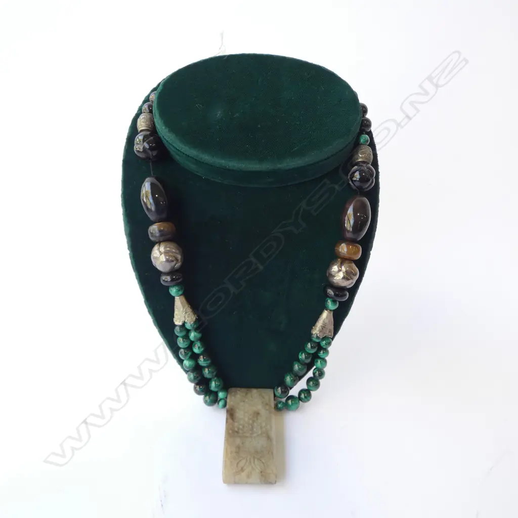 ORIENTAL PENDANT NECKLACE Image 1++