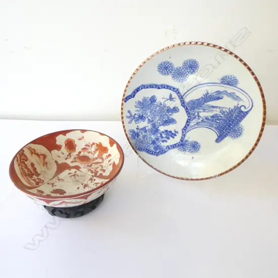 VINTAGE JAPANESE KUTANI WARE PORCELAIN BOWL (hairline & crazing) & B/W IGEZARA  PLATE