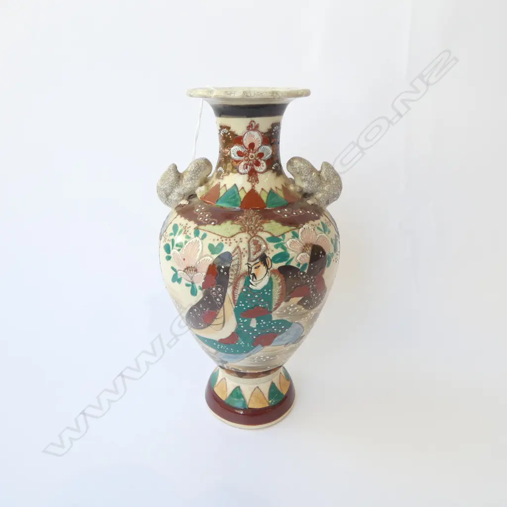 JAPANESE SATSUMA VASE, H.250mm Image 1++