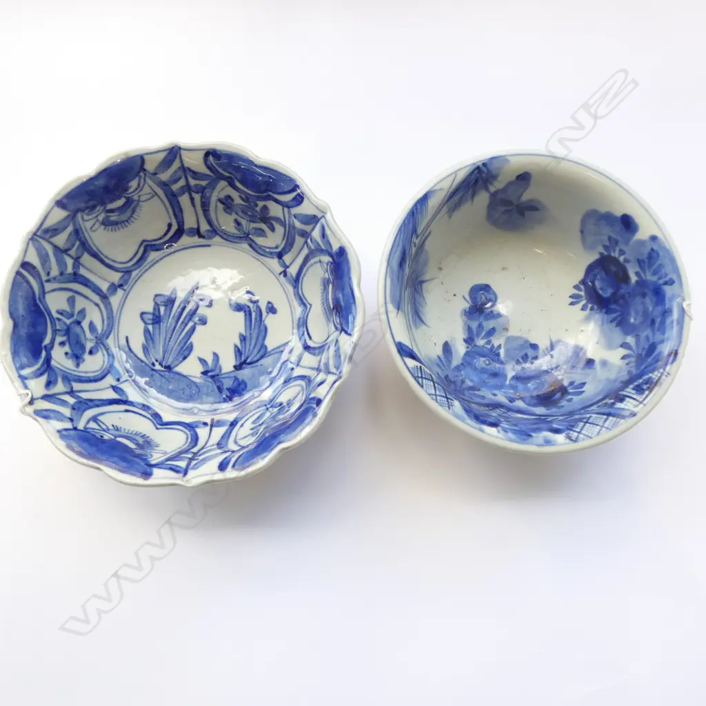 TWO OLD CHINESE PORCELAIN B/W BOWLS, Dia.190 & 220mm Image 1++