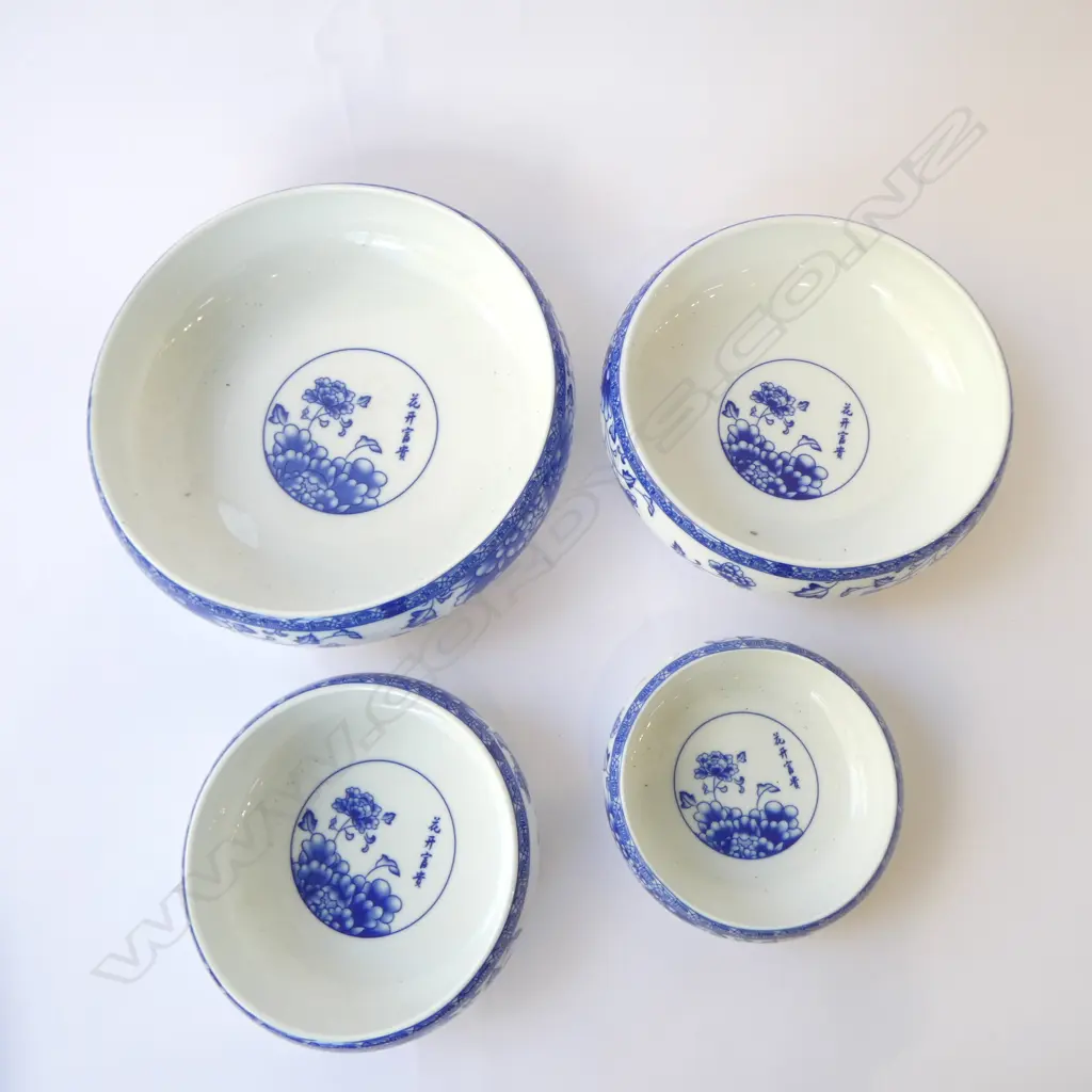 4 ORIENTAL B/W NESTING BOWLS 305mm dia Image 1++