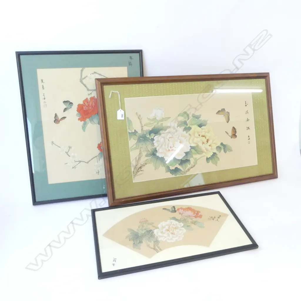 3 ORIENTAL ARTWORKS ON FABRIC, 535x305mm Image 1++