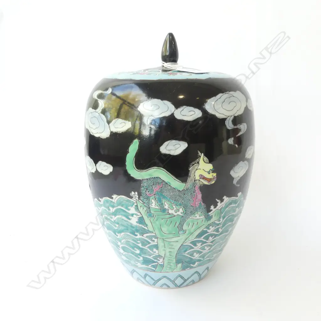 ORIENTAL LIDDED JAR H.300mm Image 1++