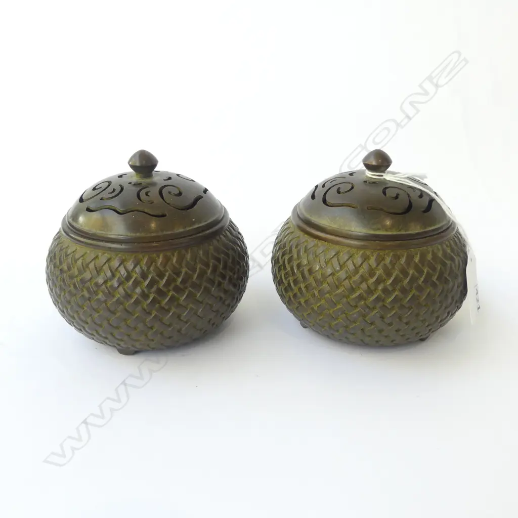 PR ORIENTAL BRONZE LIDDED INCENSE BURNERS H.90mm Image 1++