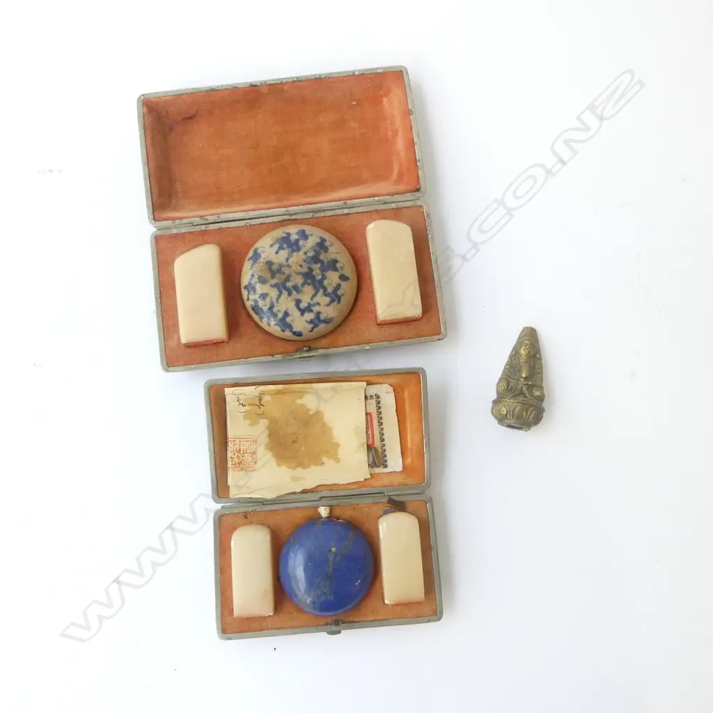 2 CASED CHOP SEALS + MINI BRONZE H.55mm Image 1++