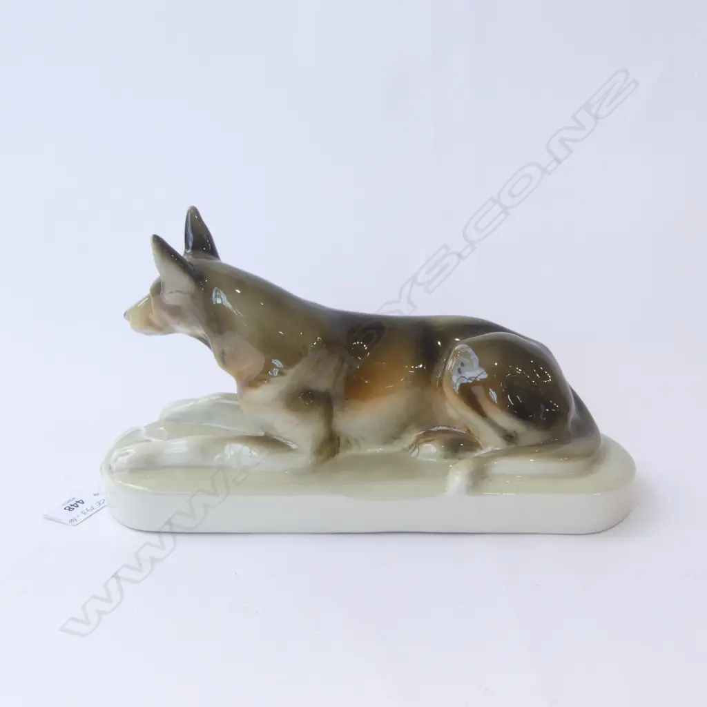 ROYAL DUX HAND PAINTED HOUND, L.300mm trademark pink triangle Image 1++