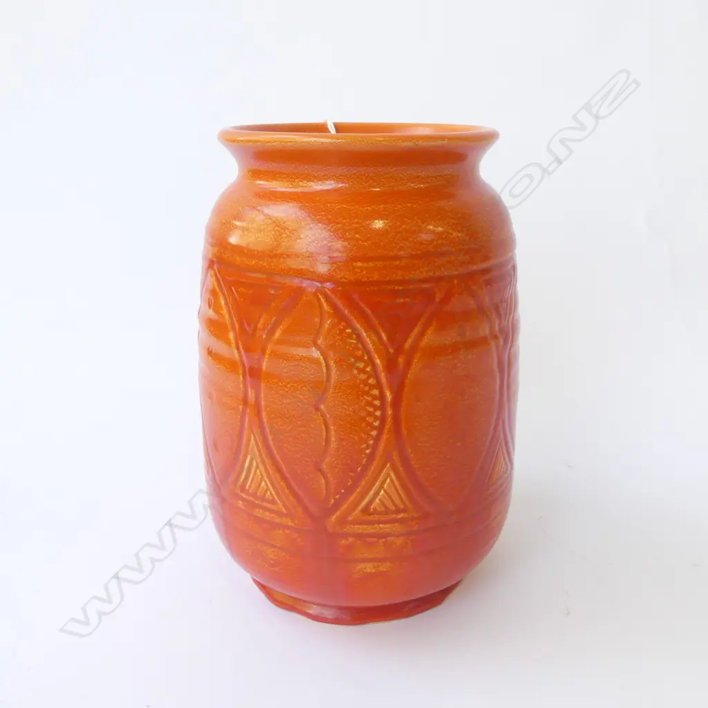 SUSIE COOPER POTTERY VASE w. ORANGE GLAZE & INCISED DECORATION H.180mm Image 1++