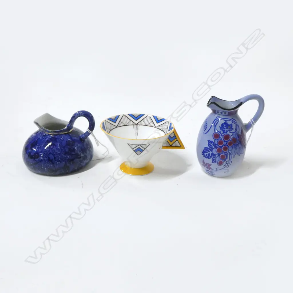 2 SHELLY CHINA JUGS H100MM & SHELLY DECO GEOMETRIC CUP H60MM Image 1++