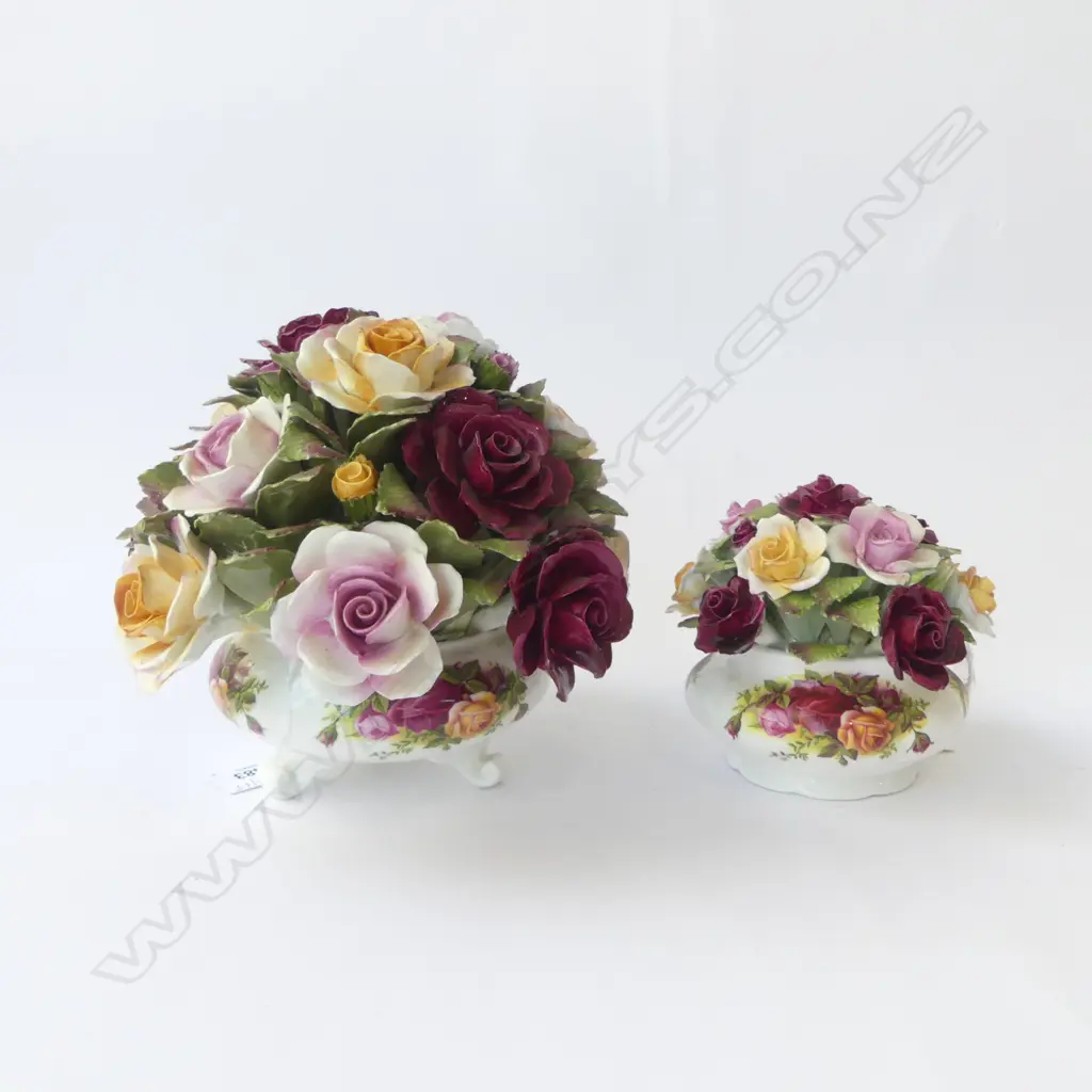 2 OCR R/A  FLORAL ORNS H200MM TALLEST Image 1++