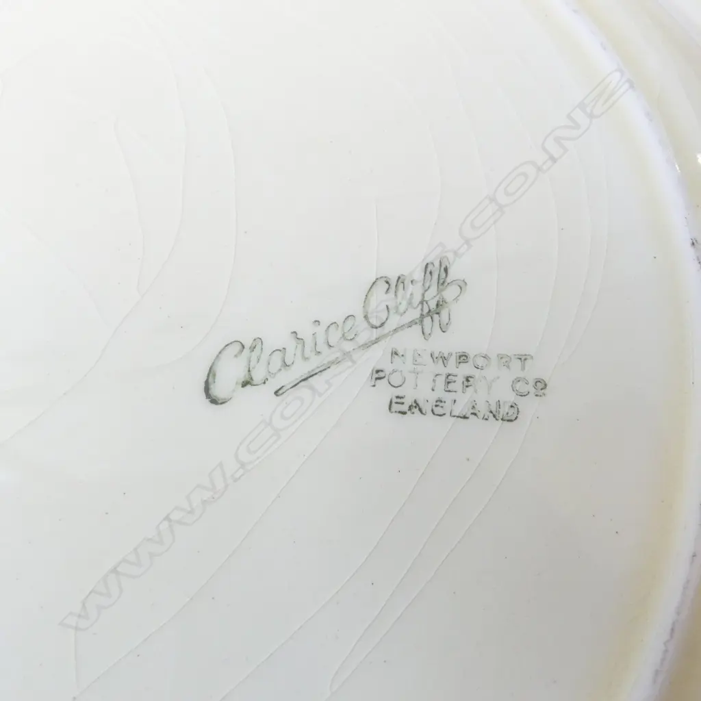 C/CLIFF CROCUS PAT PLATE DIA260MM 3 EGG CUPS & DECO STAMFORD shape JUG H130MM Image 1++