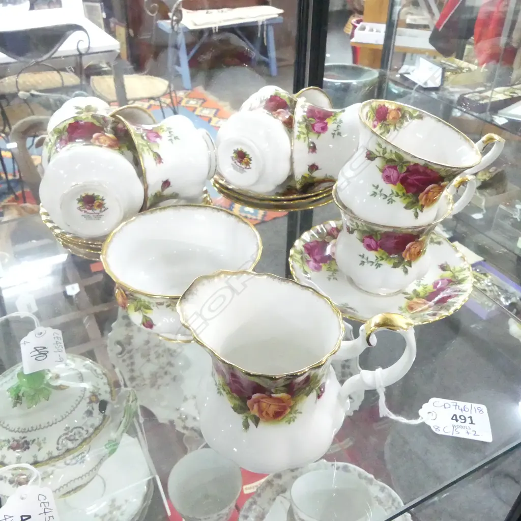 8 SMALL ROYAL ALBERT OLD COUNTRY ROSES C/S + MILK JUG & SUGAR BOWL Image 1++