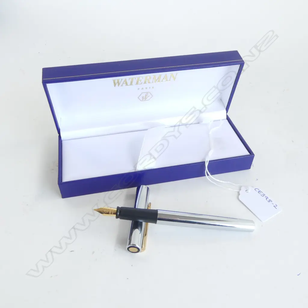CASED WATERMAN PARIS FOUNTAIN PEN Image 1++