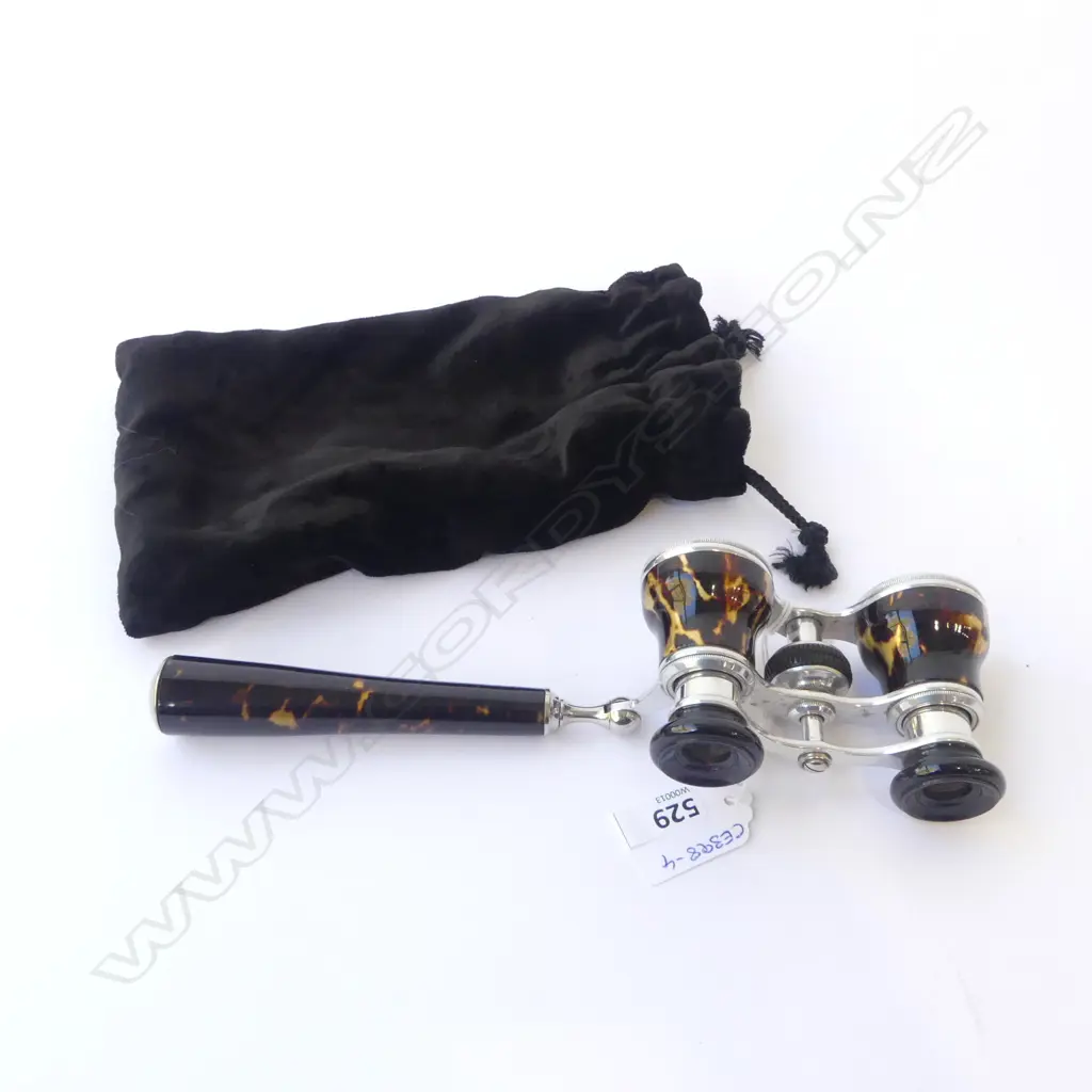 PAIR OF VINTAGE FAUX TORTOISESHELL OPERA GLASSES  Image 1++