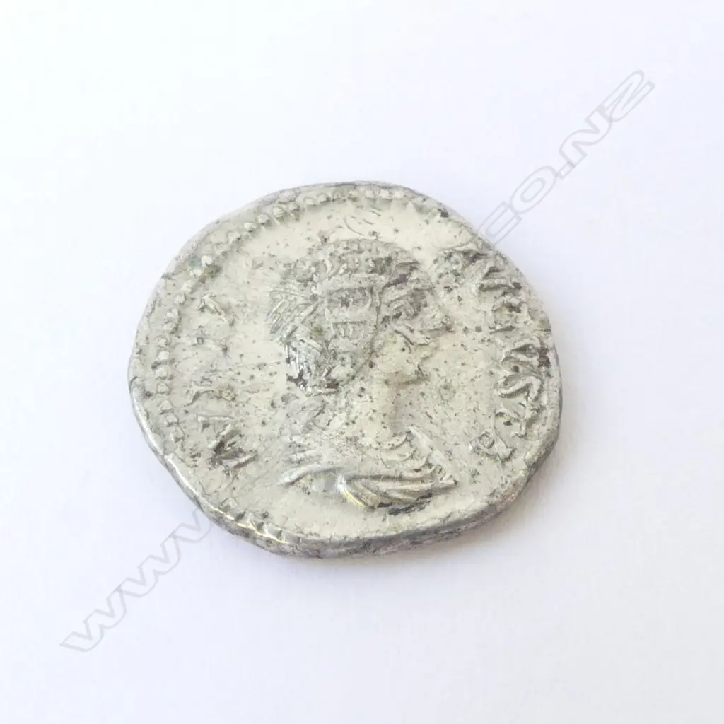 ROMAN SILVER DENARIUS JULIA DOMNA 196-211 AD Image 1++