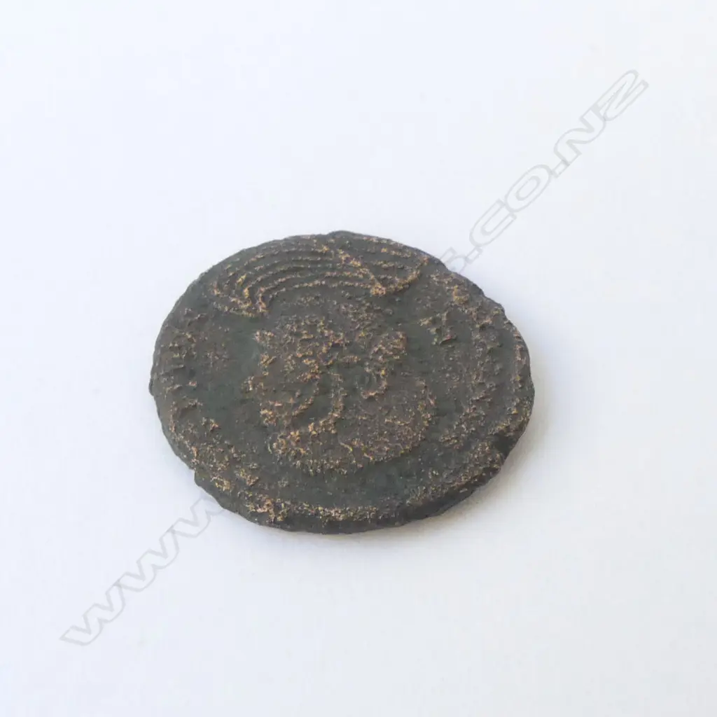 ROMAN COIN MAGNENTIUS? 350 - 353 AD A REBEL IN WEST Image 1++