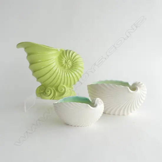 3 BESWICK SHELL SHAPED VASES H180MM TALLEST