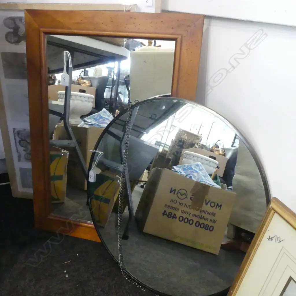 2 MIRRORS; RECTANGULAR & CIRCULAR Dia.550mm Image 1++