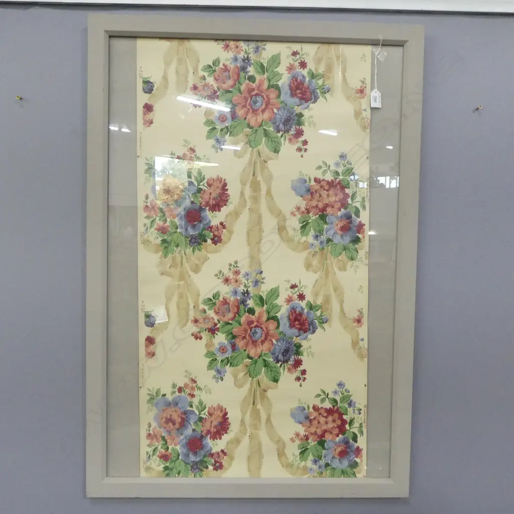 FRAMED PANEL OF 1950'S WALLPAPER Image 1++
