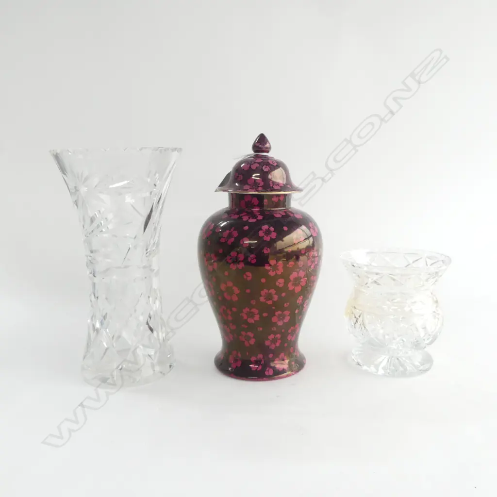 2 CRYSTAL VASES + GRIMWADES 'PRUNO' LIDDED GINGER JAR H.285mm Image 1++