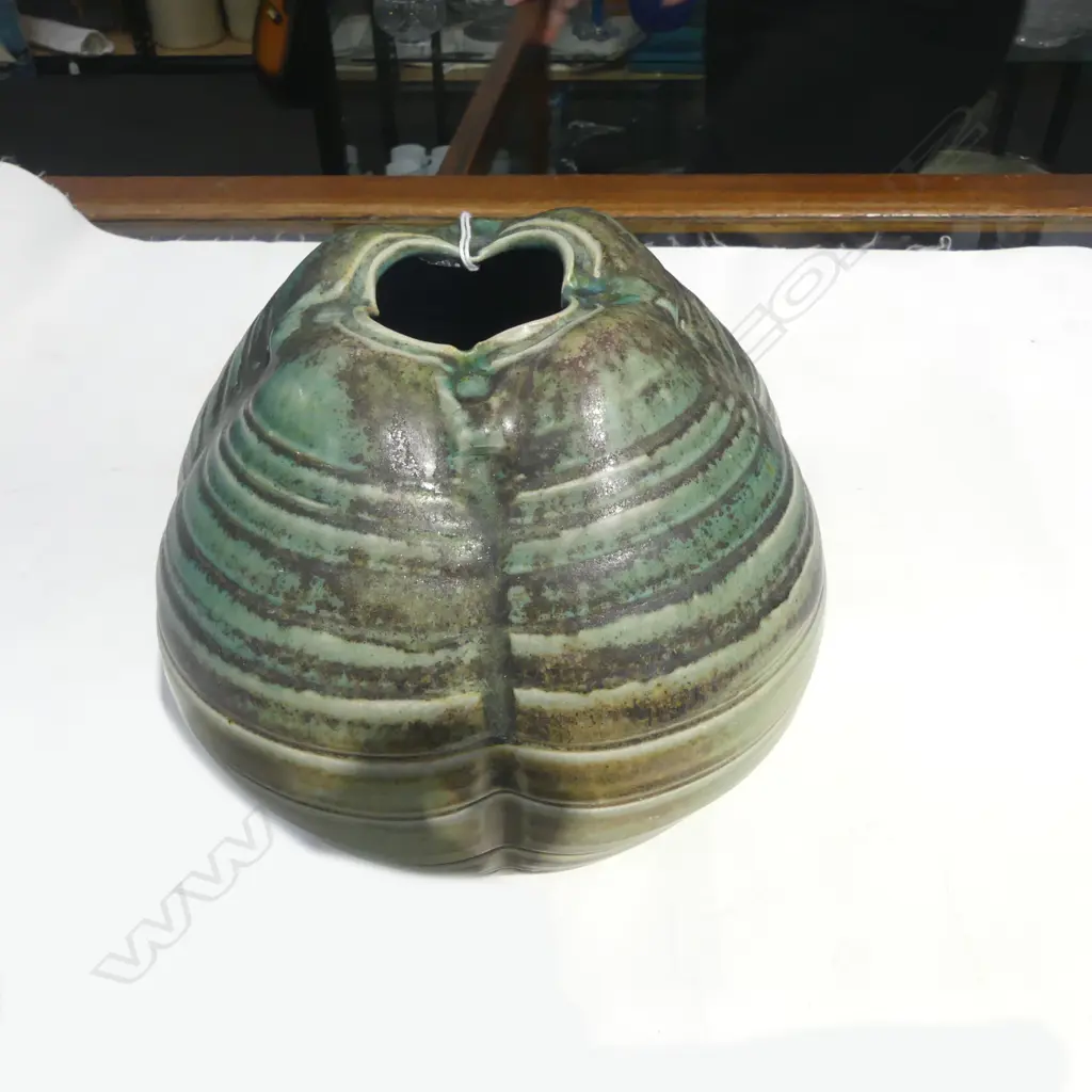GREEN GLAZED POTTERY LOBED VASE H.180mm Image 1++