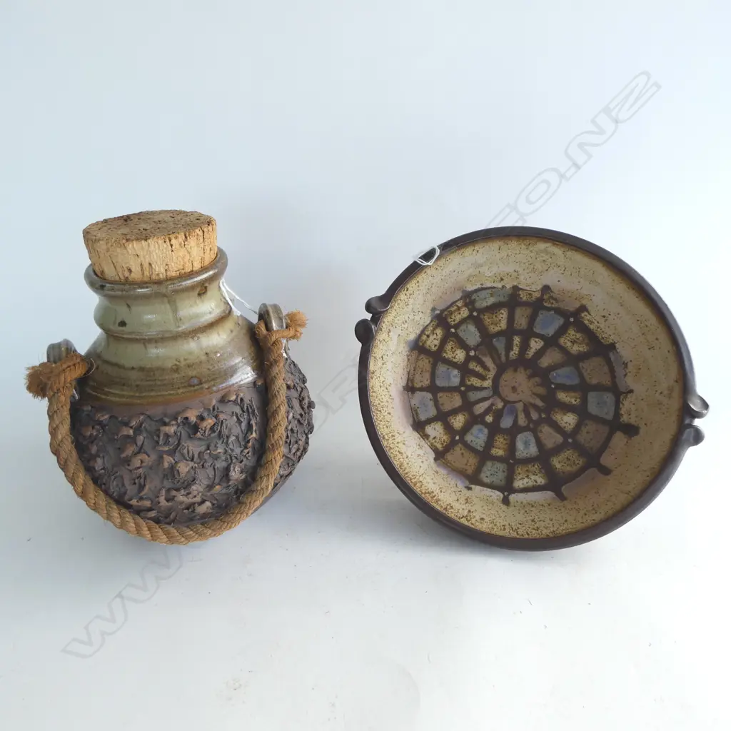 SIGNED NZ STUDIO POTTERY JAR H200MM & STUDIO POTTERY BOWL DIA 260MM Image 1++