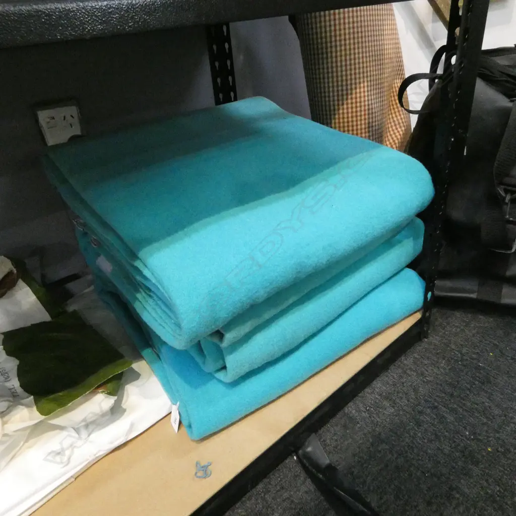 3 TEAL WOOL BLANKETS Image 1++