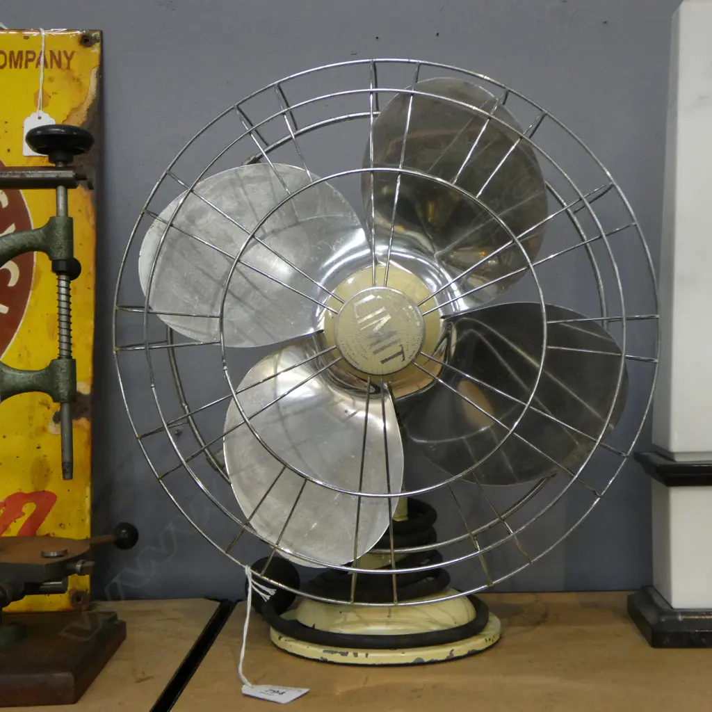1950s LIMIT DESK FAN Image 1++