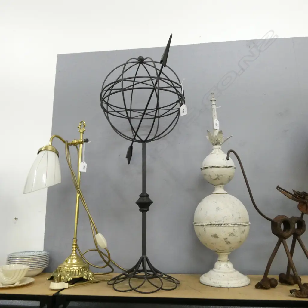 BLACK PAINTED METAL GLOBE H.760mm Image 1++