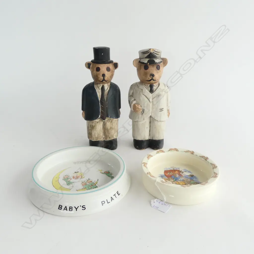 2 BABY PLATES SHELLEY MABEL LUCIE ATTWELL 'THE MAN IN THE MOON' Dia 200mm & R/D BUNNYKINS + 2 WOODEN BEARS H.245mm Image 1++