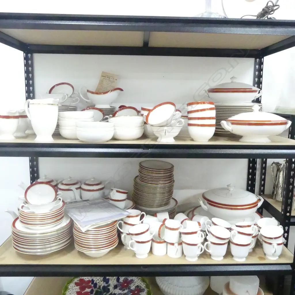 LARGE ROYAL WORCESTER 'HOWARD' & 'VICEROY' (PART DINNER) SERVICE; 2 TEAPOTS, 3 COFFEE POTS,+ BRITANNIA GOLD DISH etc Image 1++