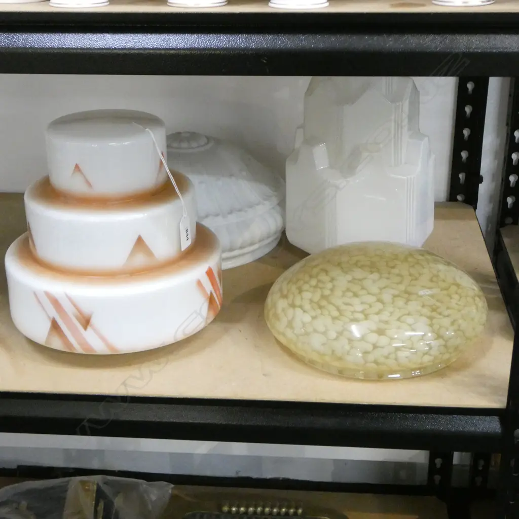 4 DECO GLASS LAMPSHADES Image 1++