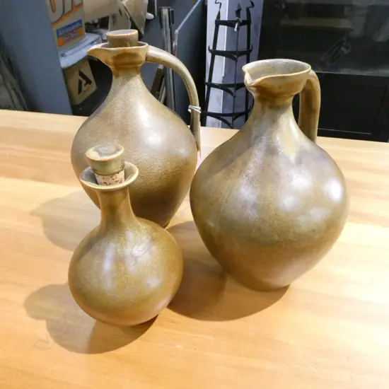 3 PCES TEMUKA WARE