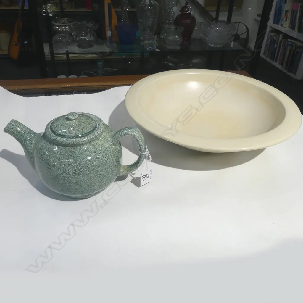 LARGE TEMUKA WARE MIXING BOWL Dia.370mm + TEMUKA TEAPOT Image 1++