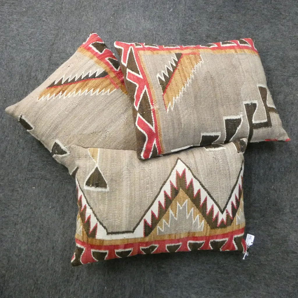 3 GEOMETRIC KELIM COVERED CUSHIONS Image 1++