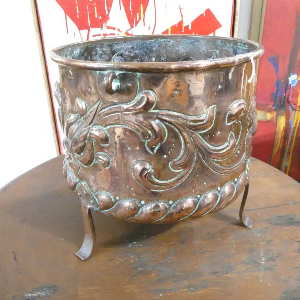 BEATEN COPPER PLANTER  BUCKET H.265mm, 280mm dia Image 1++