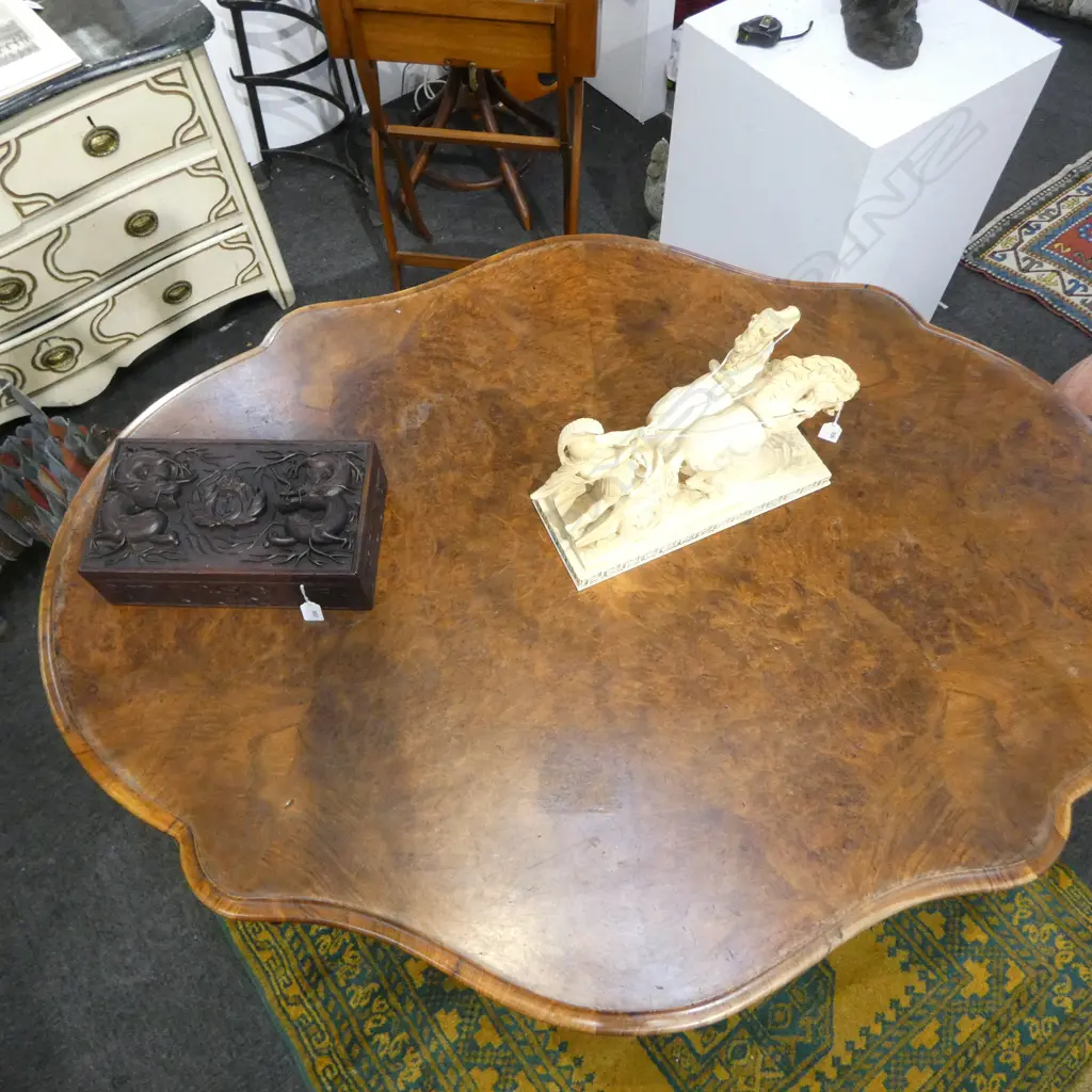 VICTORIAN WALNUT SHAPED TOP CENTRE TABLE 1470x1140x720mm Image 1++