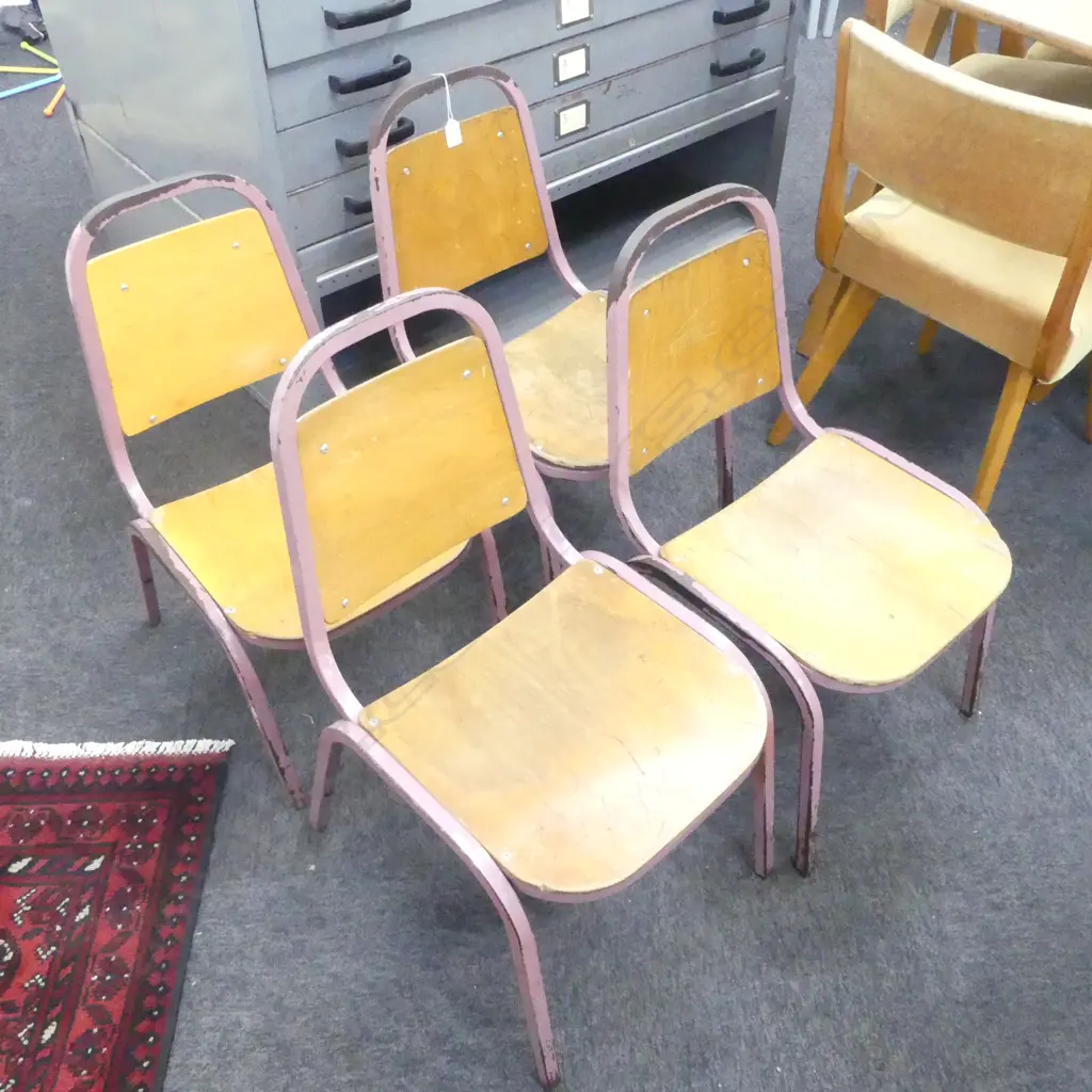 4 INDUSTRIAL STYLE PLY & METAL CHAIRS Image 1++