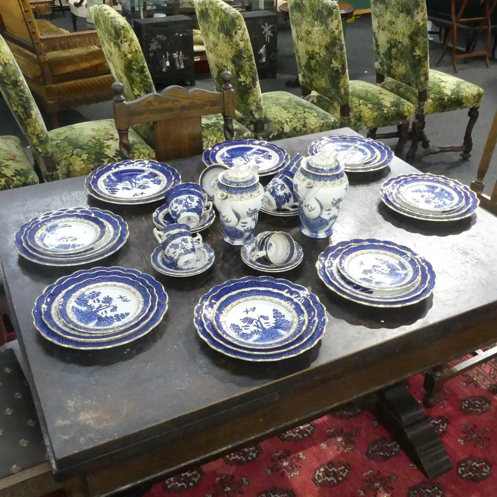 BOOTHS REAL OLD WILLOW DINNER SET Image 1++