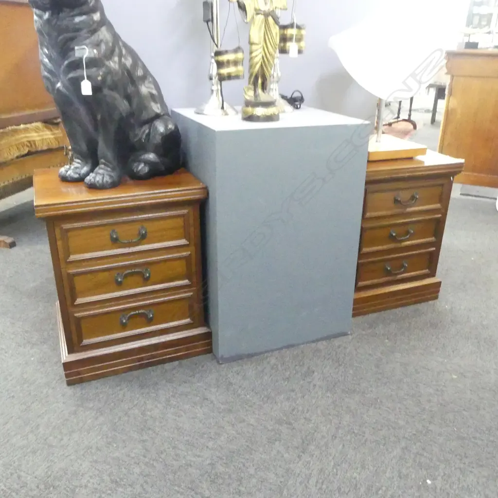 PR MODERN BEDSIDE TABLES 475x400x590mm Image 1++