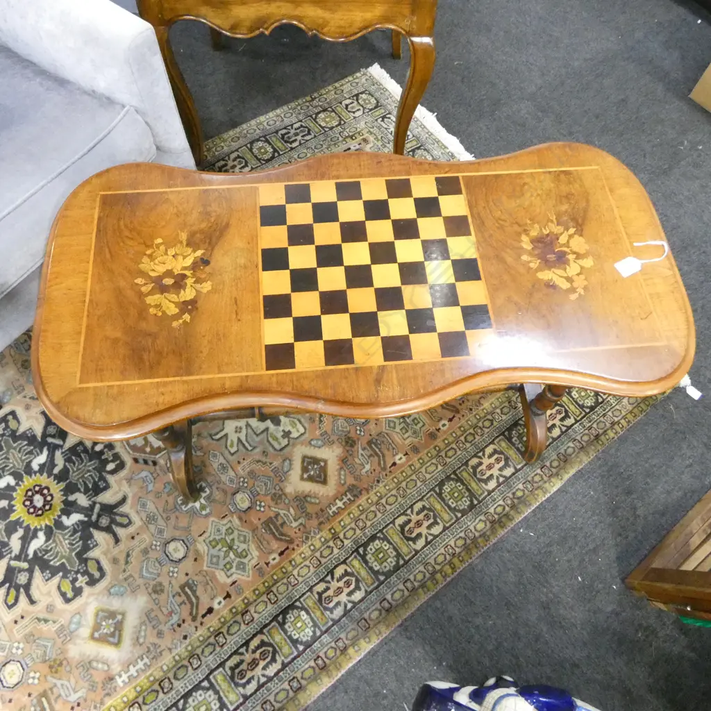 VICTORIAN CHESS BOARD INLAID SIDE TABLE W.910mm Image 1++
