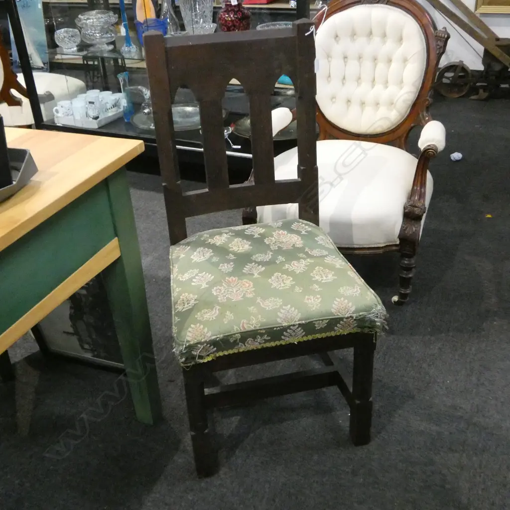 LIBERTY & Co. EARLY 20thC GOTHIC HALL CHAIR Image 1++