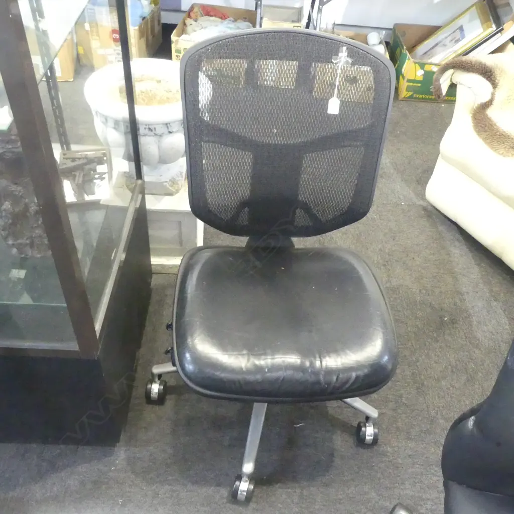 'ENJOY' OFFICE CHAIR Image 1++