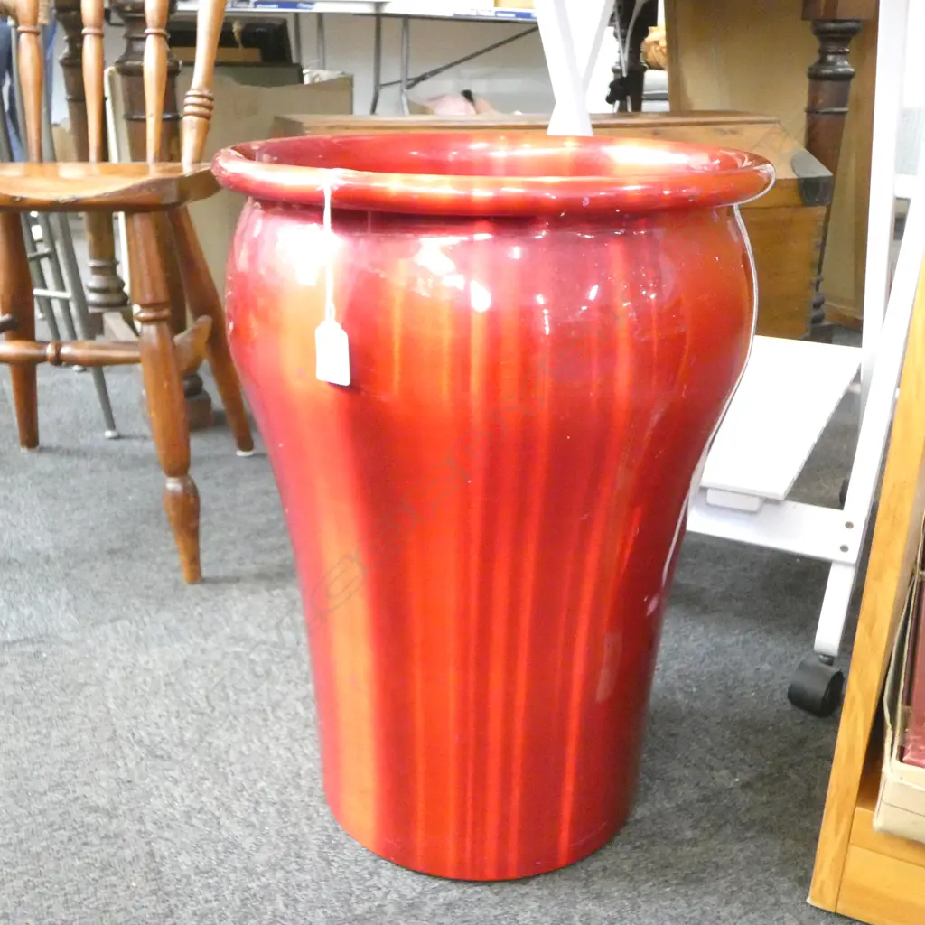 RED METAL PLANTER H.510mm Image 1++