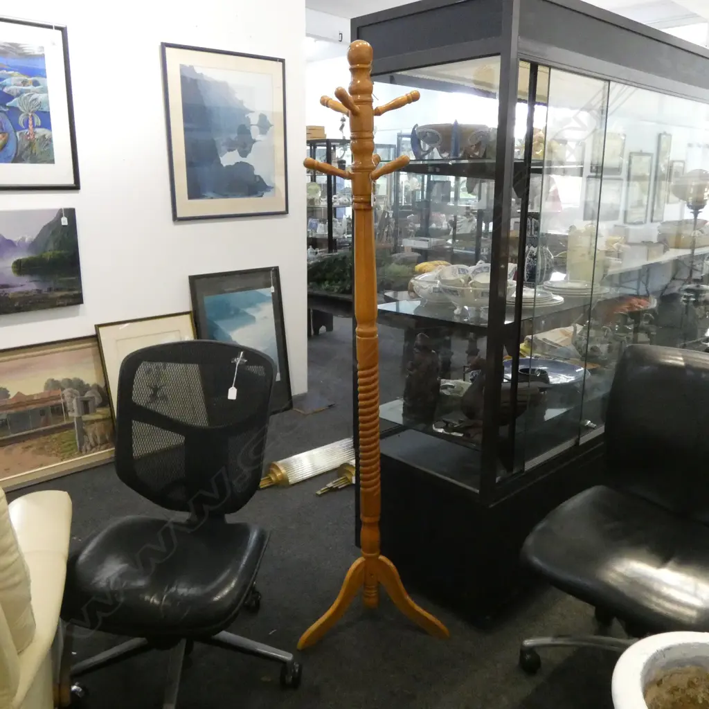 HAT STAND 1780mm Image 1++