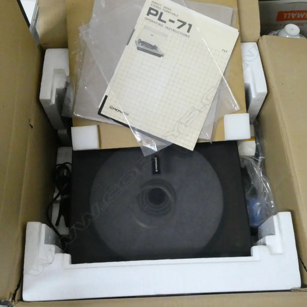 PIONEER TURNTABLE IN ORIG. BOX Image 1++
