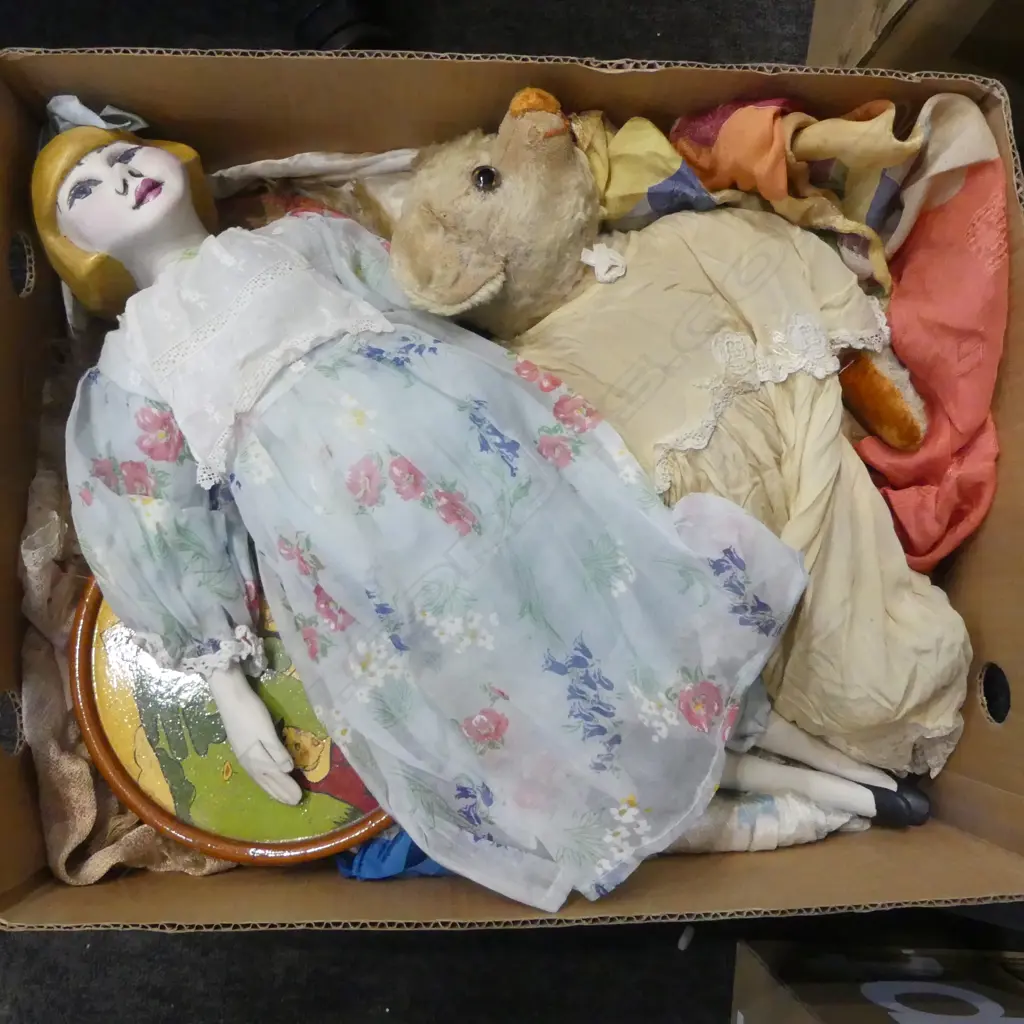 ASST. VINTAGE FASHION, DOLL, TEDDY ETC Image 1++