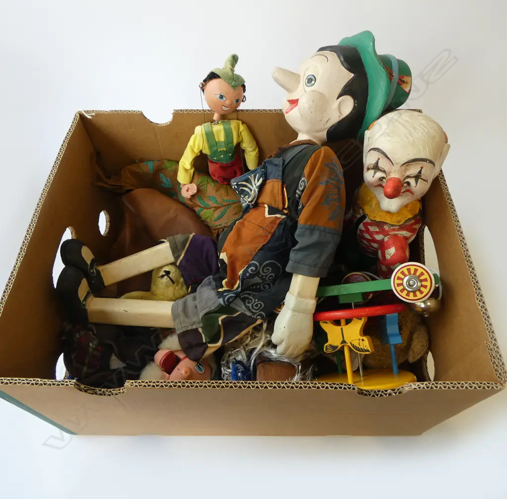 VINTAGE PUPPETS ETC Image 1++