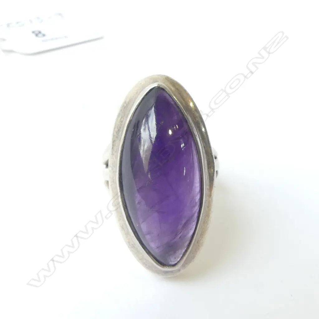 LRG SILVER & AMETHYST RING SIZE T Image 1++