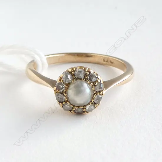 9ct PEARL & DIAMOND RING (TWO DAMAGED), 2gm SIZE J1/2
